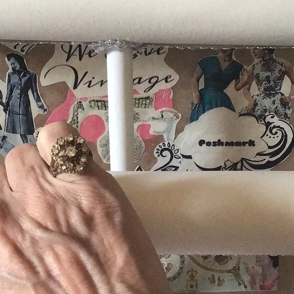 Antique beautiful crown ring - Picture 6 of 11